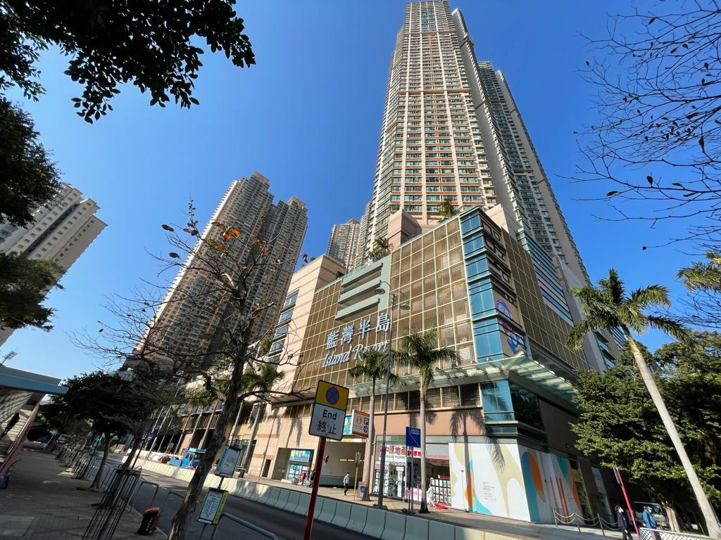 小西湾蓝湾半岛1座高层E室,2房设计,20万元成交。 小西湾蓝湾半岛1座高层E室,2房设计,20万元成交。