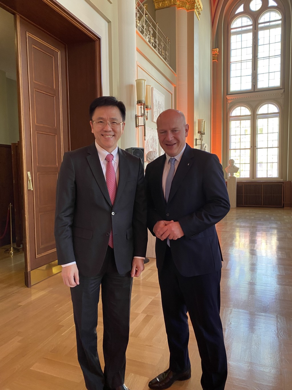 孫東（左）與柏林市長Kai Wegner會面。政府新聞處圖片