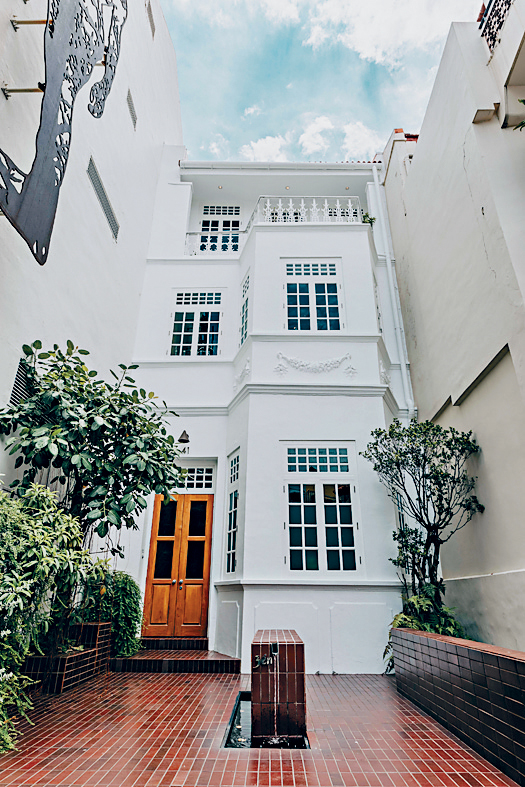 由前店屋(shophouse)改建而成的「Zén」。 由前店屋(shophouse)改建而成的「Zén」。