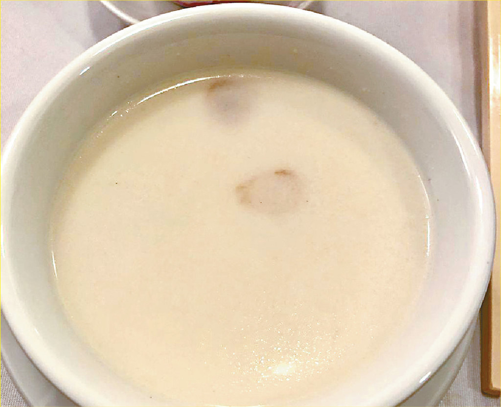 燉白汁杏肺湯
