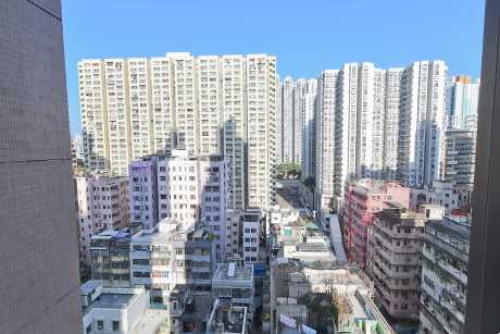 景觀方面,可欣賞開揚西灣河市景。