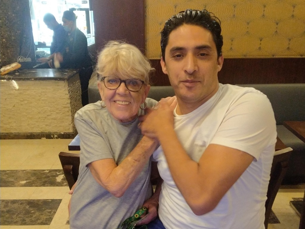 Iris Jones Facebook圖片