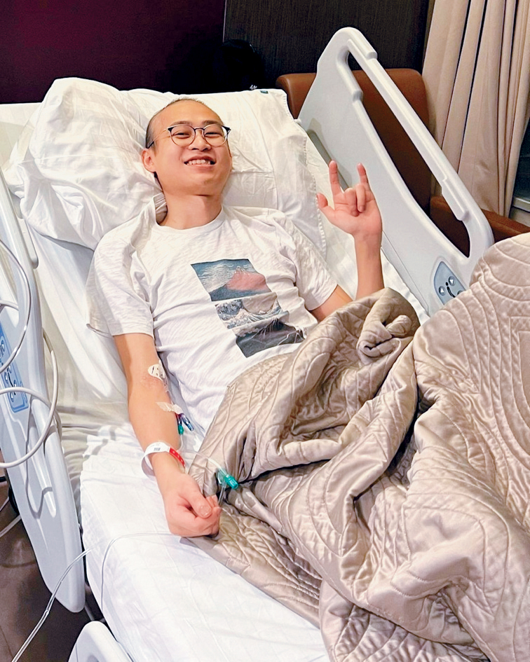 楊嘉驃在社交媒體上發布短文《點解我生得咁靚仔但係要甩頭髮》，並分享近乎光頭的照片。