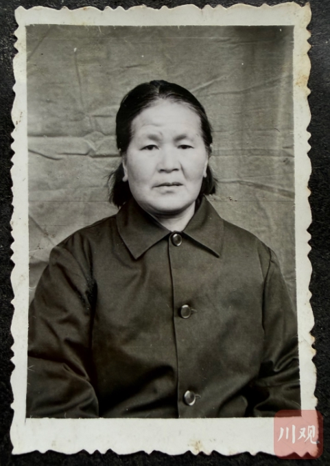 慶祝105歲生日的王全英是在世唯一長征女紅軍。川觀新聞