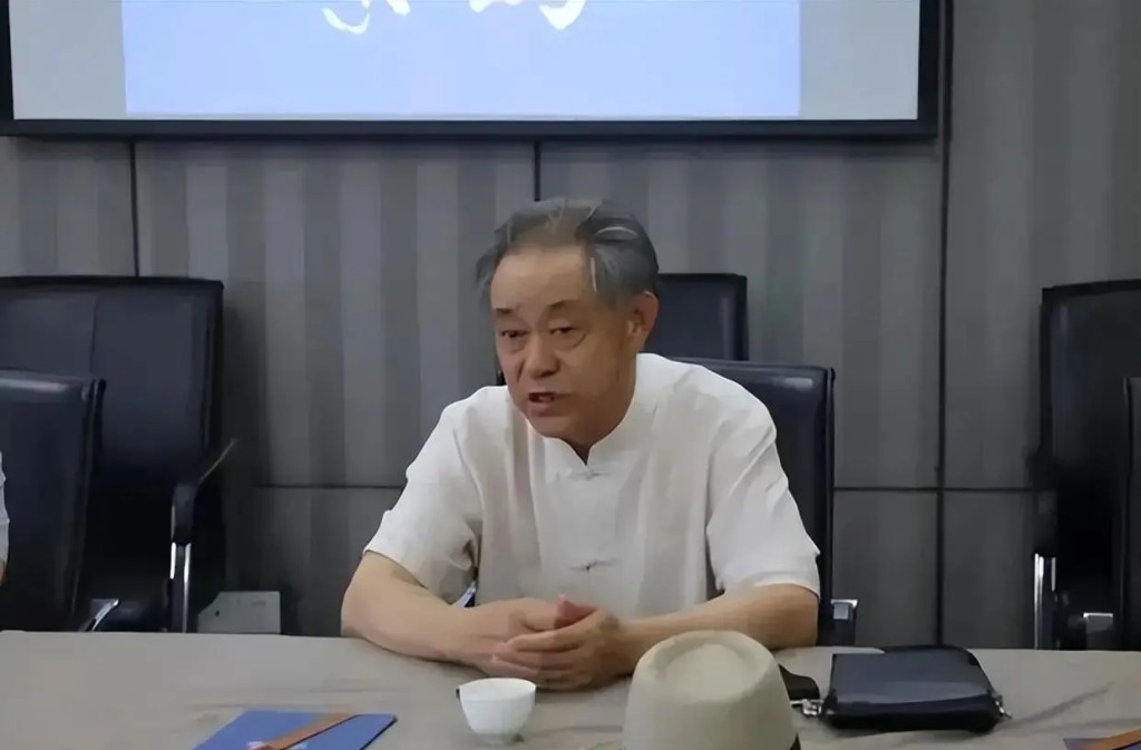 南京博物院原院長徐湖平被舉報盜竊文物。 南京博物院原院長徐湖平被舉報盜竊文物。