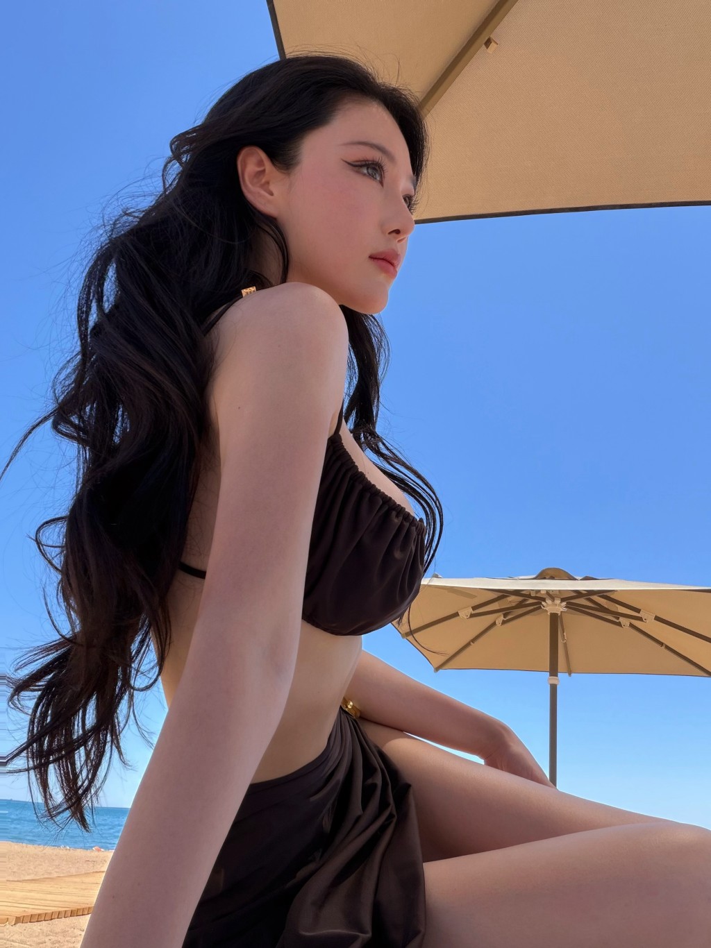 張馨予大晒豐滿上圍,非常吸睛。 張馨予大晒豐滿上圍,非常吸睛。