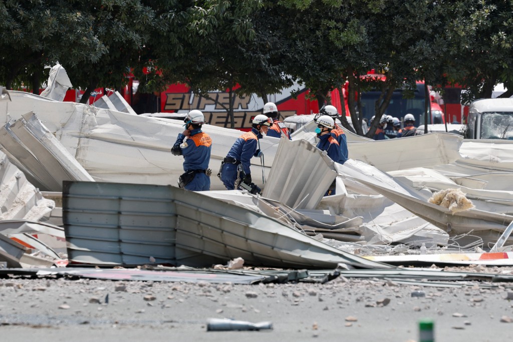 熊本發生7.1級強震後，當地Aeon Mall發生大爆炸。 路透社