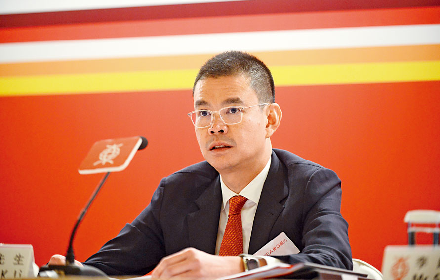 李民橋認為，若疫情於4月達至高峰，料經濟會於下半年有所回彈，該行本港信貸成本則有可能上升10點子。