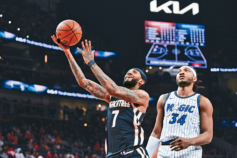 「SGA表弟」獲加（左）今戰手感極佳，上半場便轟入24分。