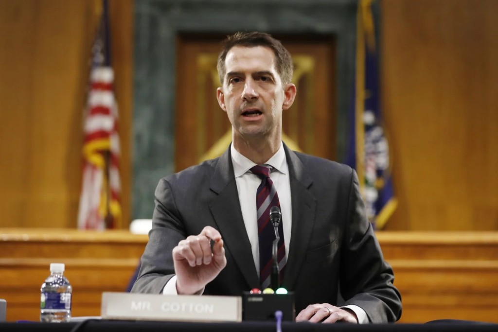 共和黨籍參議員科頓（Tom Cotton）日前呼籲OSC調查史密斯。 美聯社