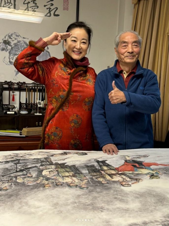 著名人物画家、中国连环画领军人物汪观清亲自迎接林青霞。