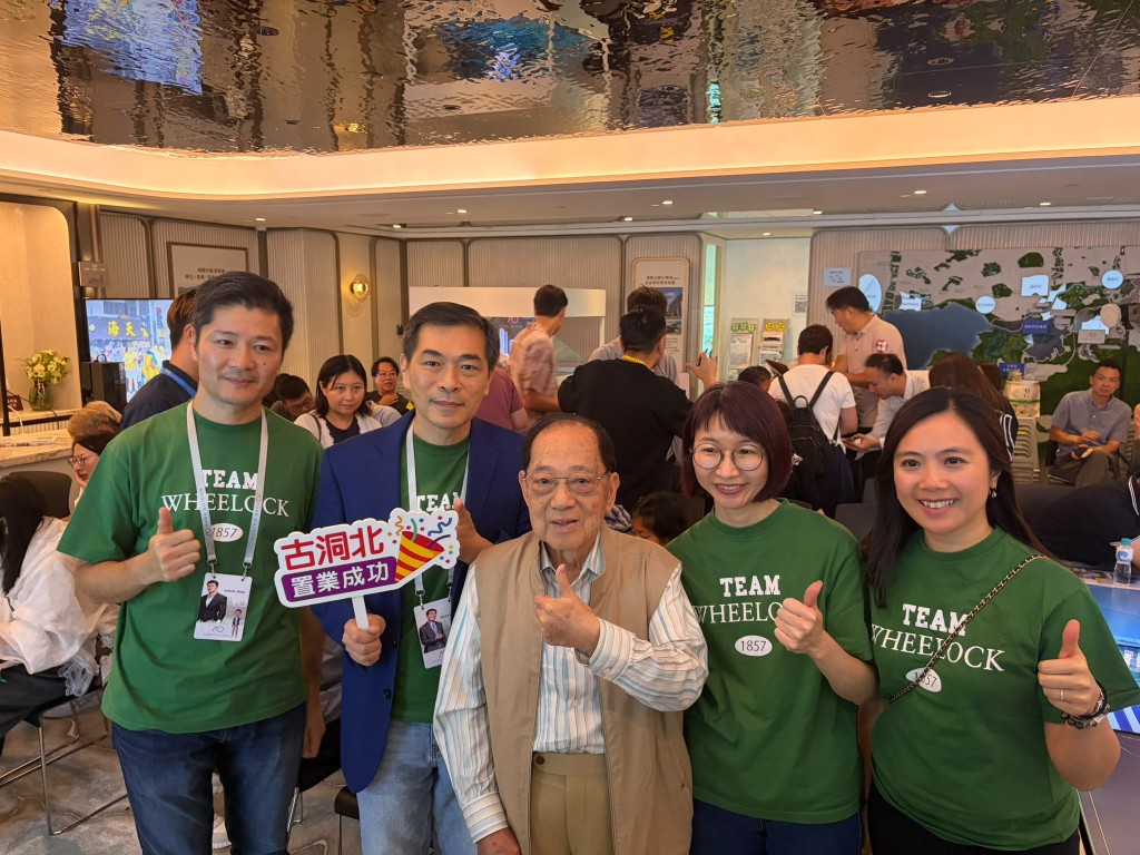 會德豐地產主席梁志堅親身到場「督師」。 會德豐地產主席梁志堅親身到場「督師」。