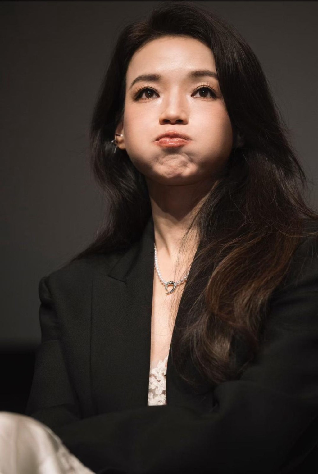 舒淇首部執導處女作《女孩》入圍釜山主競賽單元。 舒淇首部執導處女作《女孩》入圍釜山主競賽單元。