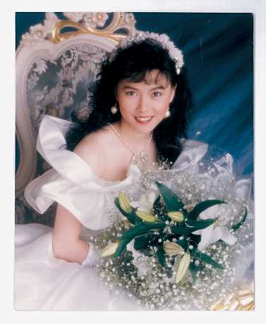 1989年，郑少秋即与官晶华在台湾再婚，亦重此被冠上「负心人」之名。