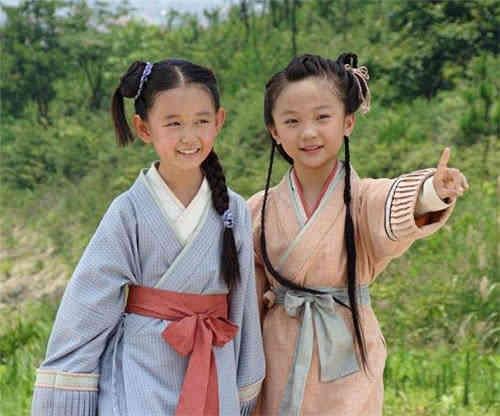 当中包括由于正编剧的《美人心计》，蒋依依（左）与林妙可（右）出演两位女主角的童年版。