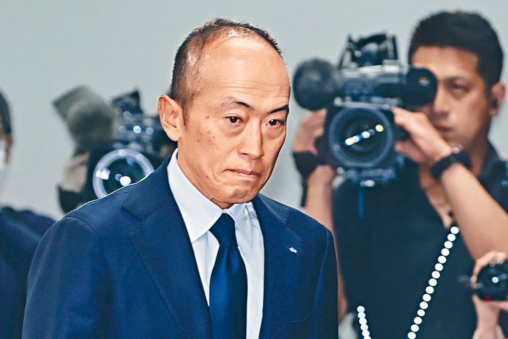 小林製藥社長小林章浩昨日在大阪出席記者會。 