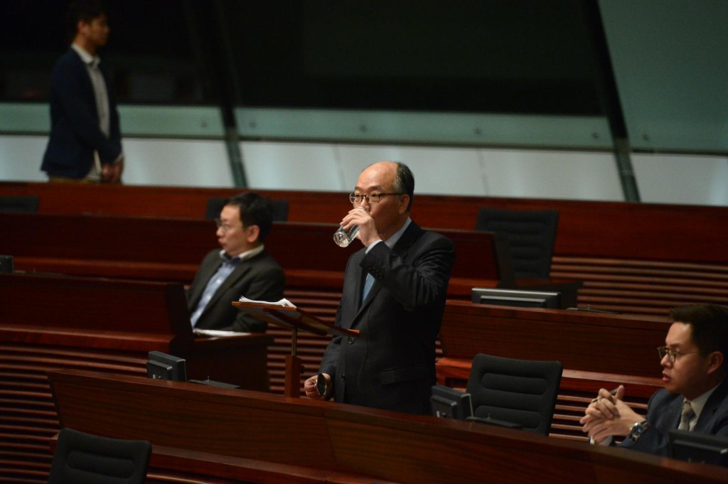 陳帆説話被打斷