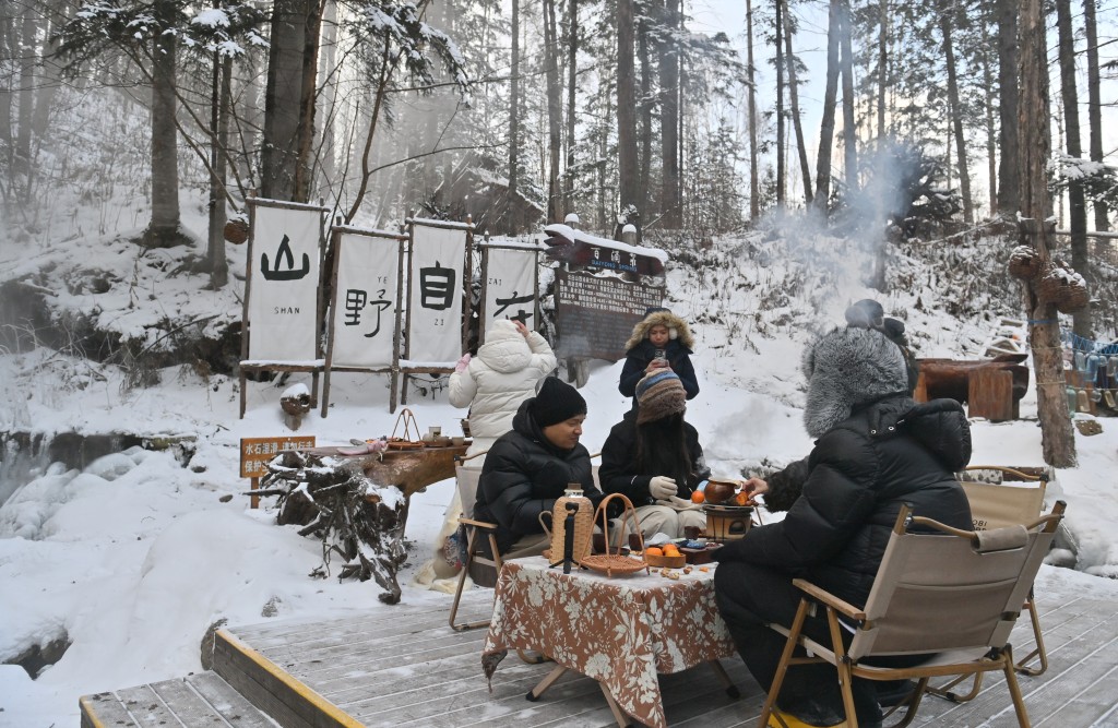 長白山旅遊持續升溫。 中新社