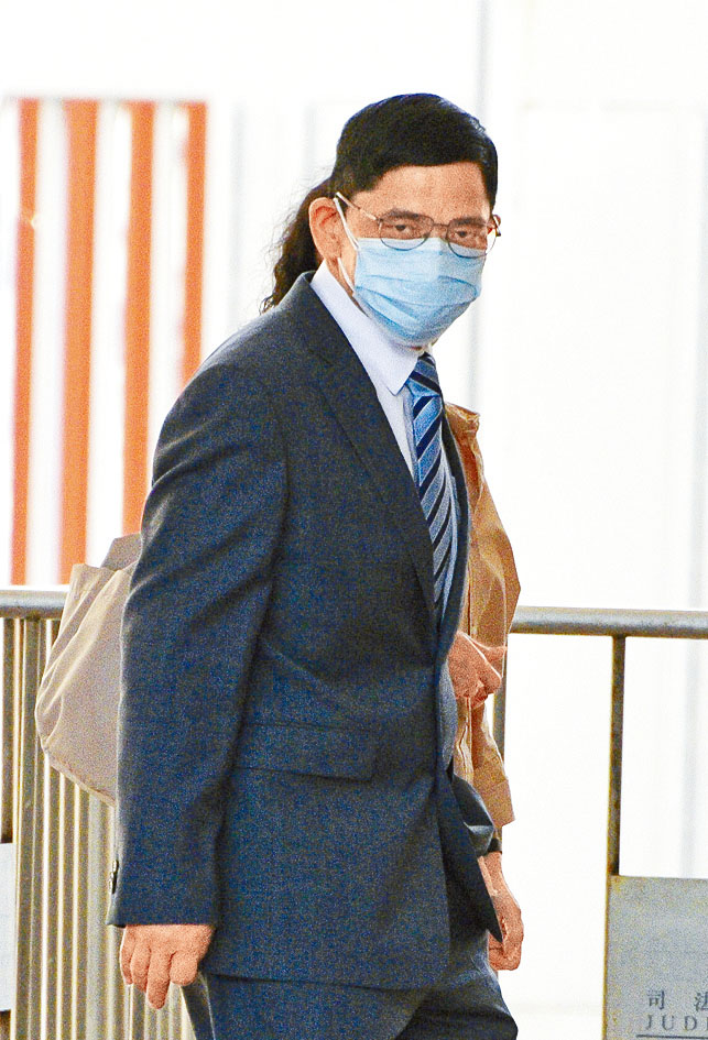 康文署前康樂事務經理巴廷明因多次非禮印傭，去年被判入獄三十六星期。