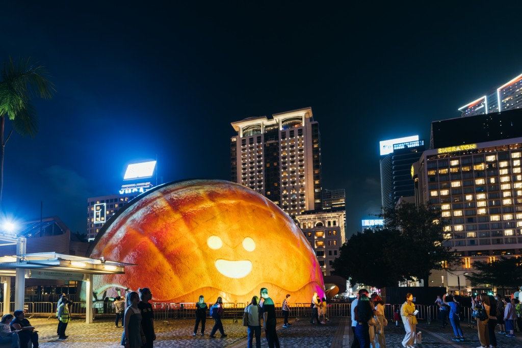 可愛巨型南瓜﹑菠蘿包等繼續現身香港太空館。旅發局圖片