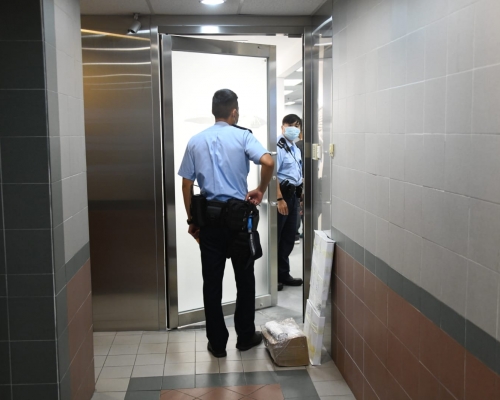 警方調查案件。