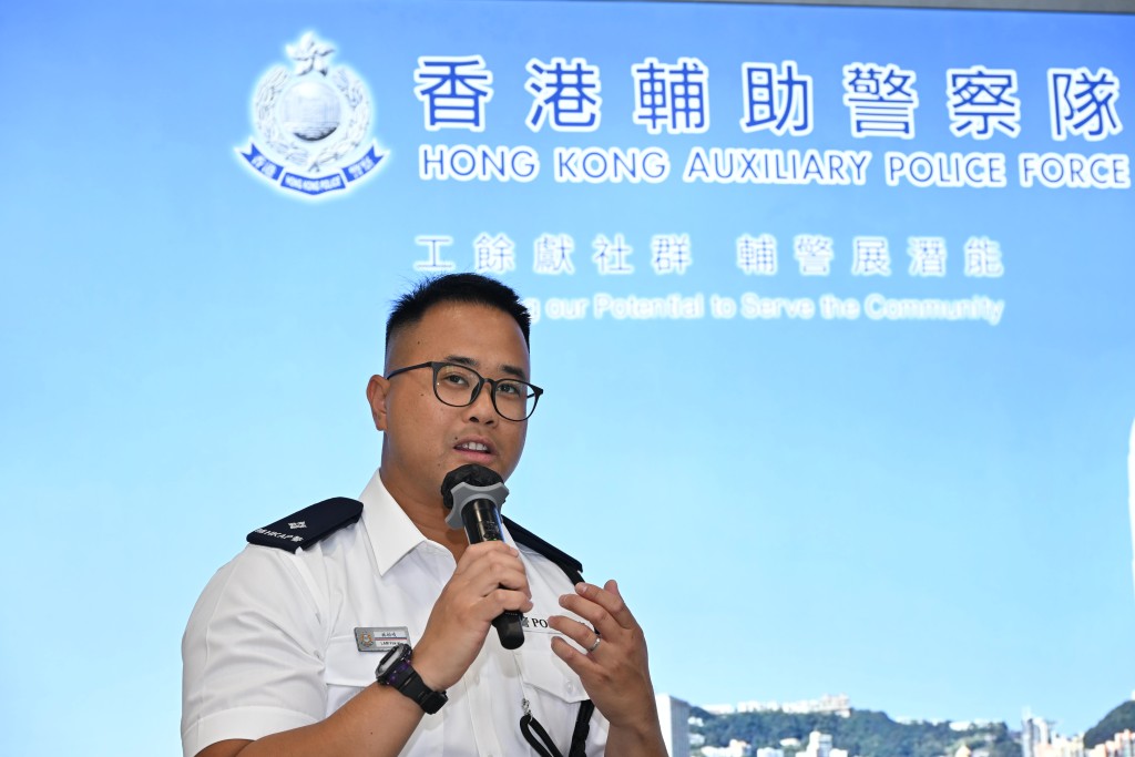 任職衞生署科學主任的輔警督察林柏岐期望繼續為香港的安全和穩定出一分力。