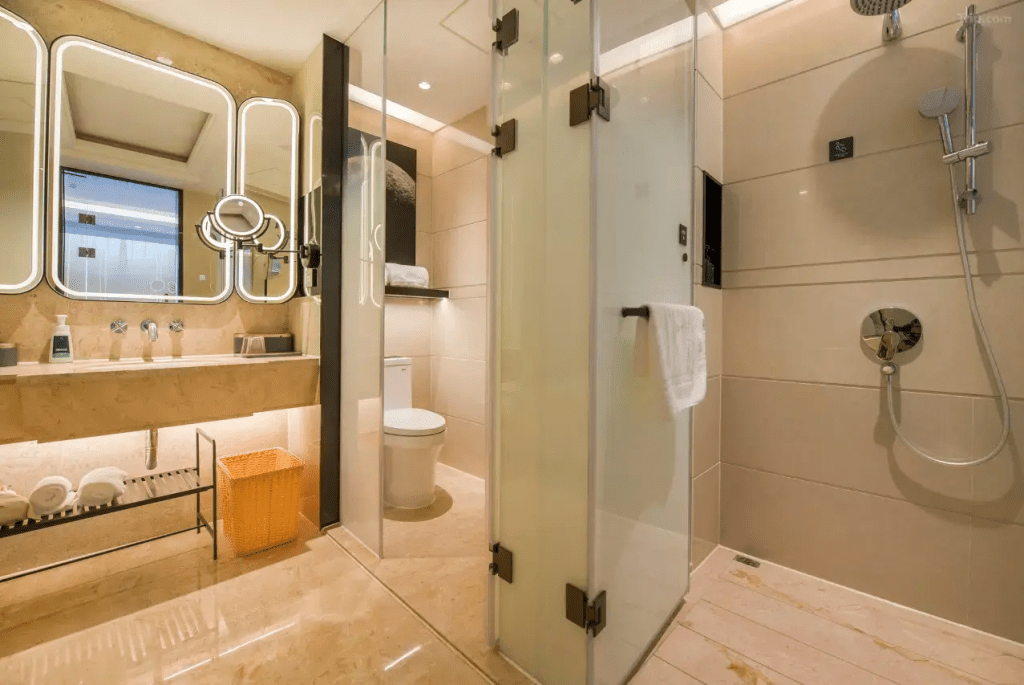酒店浴室采用乾湿分离模式。