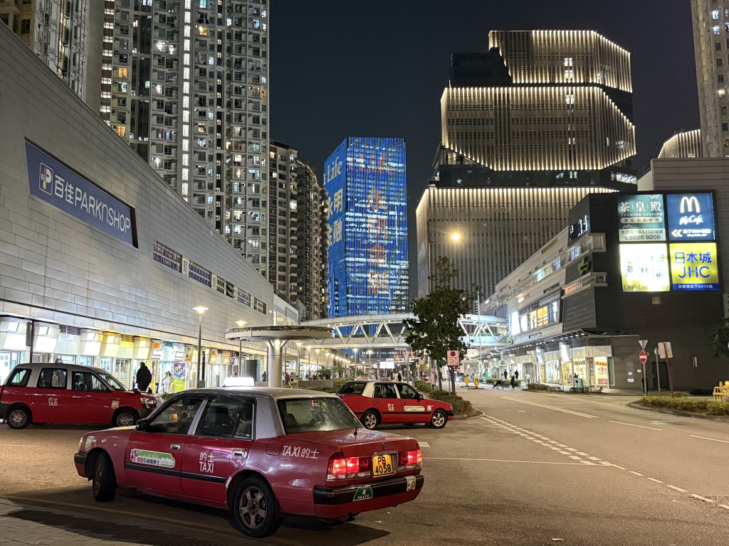 盛緻苑雖為新建屋苑，卻能即時共享周邊社區多年發展的成熟設施。