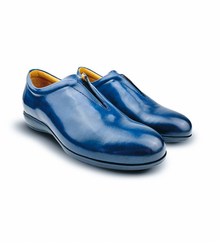 Olbia Oxford Elastic牛津鞋,正面及橡膠底均加入彈性物料,外形線條簡潔,是Hybrids混合風格系列新作之一。