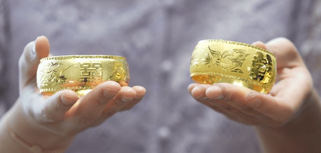 近年黃金價格屢創新高,市面上隨之湧現一種被稱為「沙金」的廉價替代品。(資料圖片 示意圖) 近年黃金價格屢創新高,市面上隨之湧現一種被稱為「沙金」的廉價替代品。(資料圖片 示意圖)
