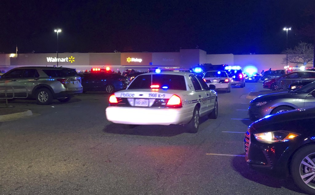 維珍尼亞州切薩皮克市一家沃爾瑪超市發生槍擊案。AP