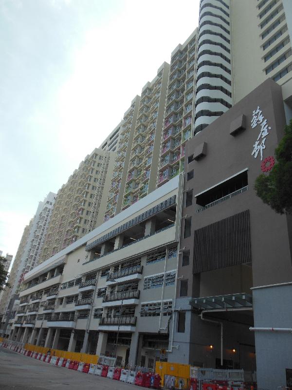 深水埗蘇屋邨茶花樓今日(10日)開始入伙。 房委會提供