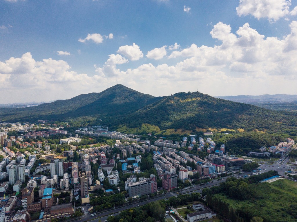 紫金山山顶公园