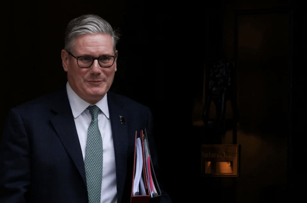 英國近年意欲收緊移民政策。國為首相施紀賢。路透社