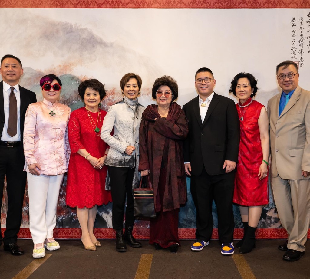 在董慕節100歲生日會上，徐小鳳和陳淑芬都有出席。