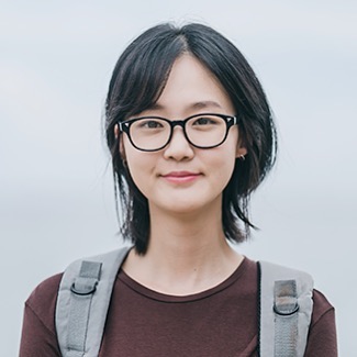 朴藝英飾演女主角唯一信任的前輩。
