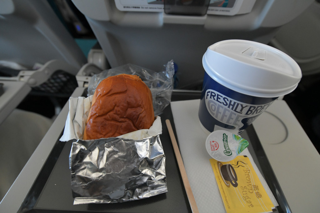 航班上有早餐供應。梁譽東攝
