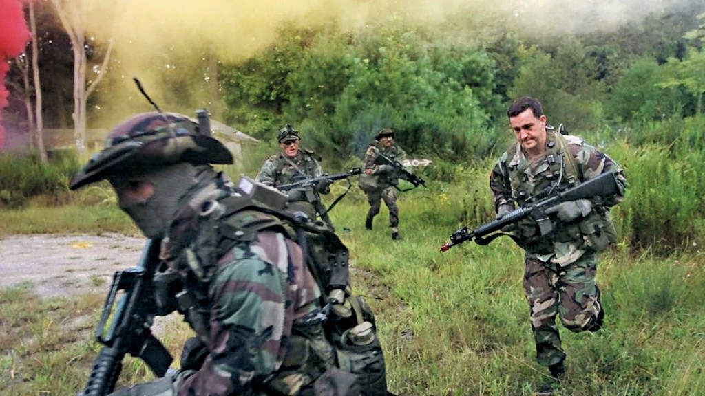 美軍特種部隊在接受軍事訓練。