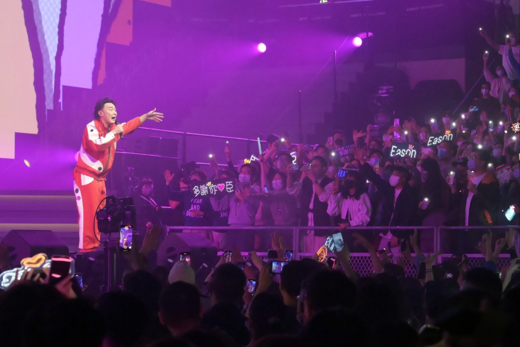 陈奕迅澳门的演唱会开锣，举行6场演出。