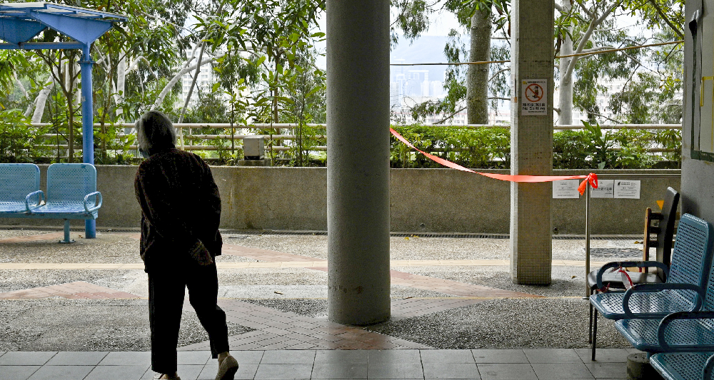 港大賽馬會防止自殺研究中心指,長者和中年人士是自殺的高危群組。(資料圖片)
