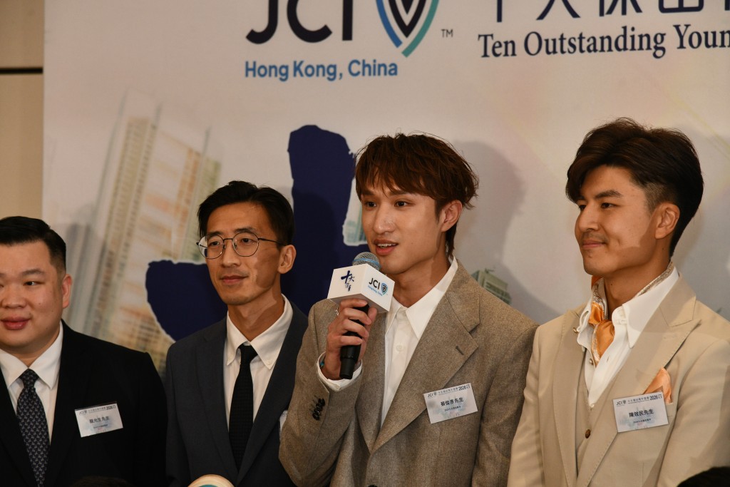 劍擊「世一」蔡俊彥獲選十大傑出青年。 劍擊「世一」蔡俊彥獲選十大傑出青年。