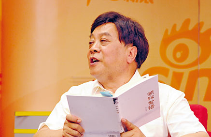 趙忠祥是內地主持界「宗師」。