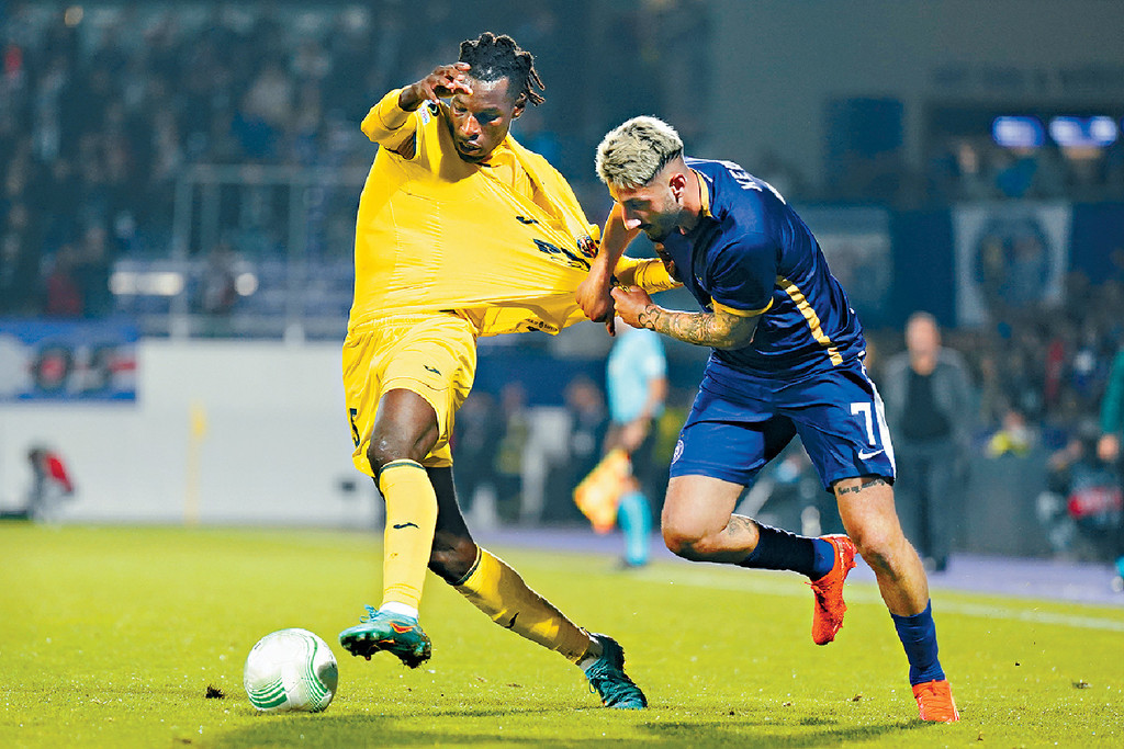 ■尼高拉斯積遜(左)狀態火熱。 ■尼高拉斯積遜(左)狀態火熱。