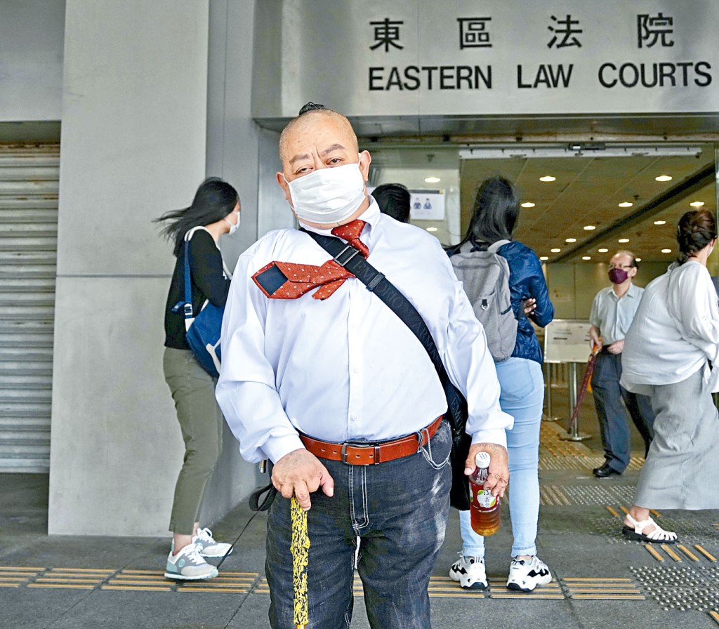 案中被告胡炳雄出庭應訊。