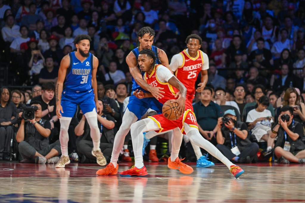 NBA中国赛独行侠vs火箭。魏国谦摄