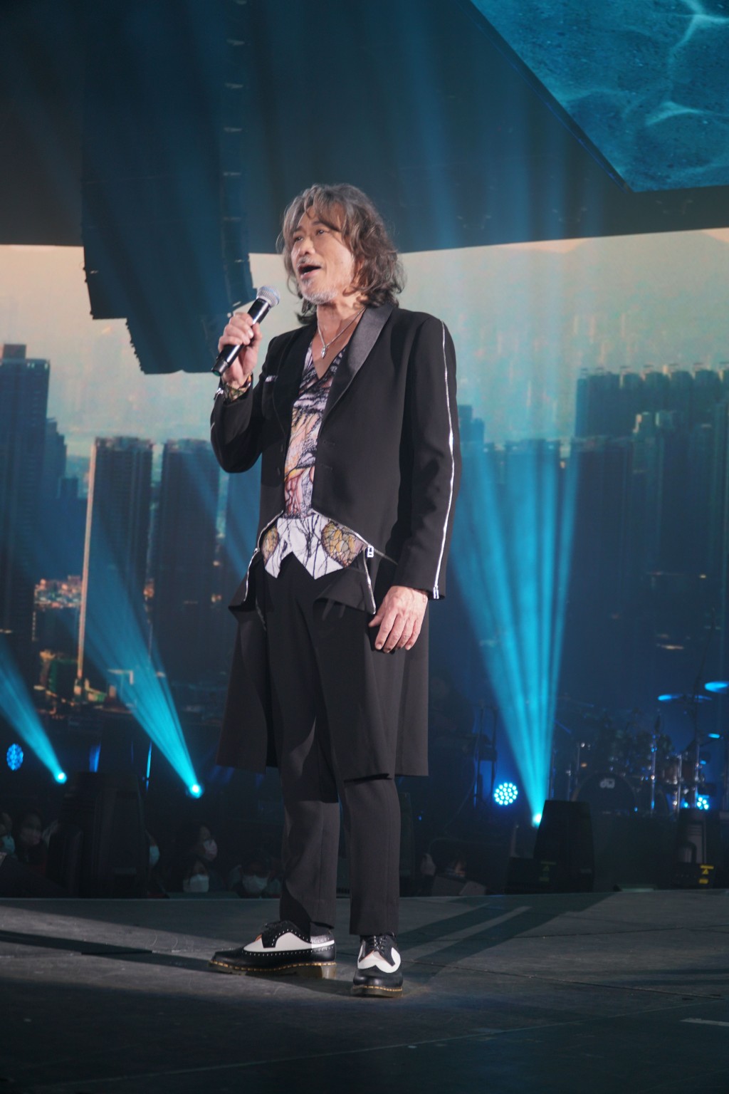 夏韶声表示仍有好多歌未唱，望留返个人演唱会再唱。