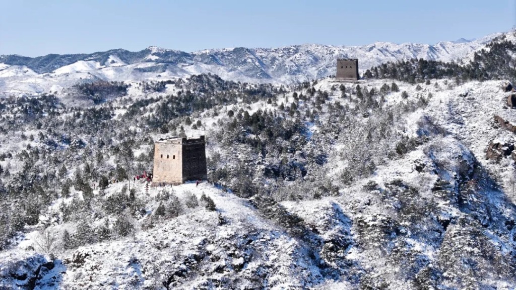 2025年3月16日在北京市密雲區拍攝的古北口長城雪景。 新華社 2025年3月16日在北京市密雲區拍攝的古北口長城雪景。 新華社