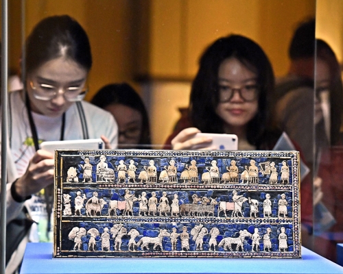 烏爾軍旗(約公元前2500年)