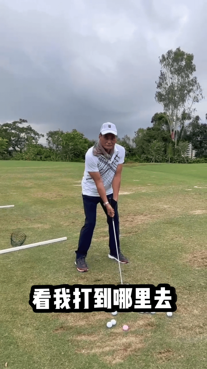 王俊棠在內地學打Golf，過寫意人生。