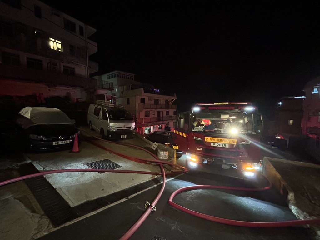 現場為西貢清水灣道大埔仔村。